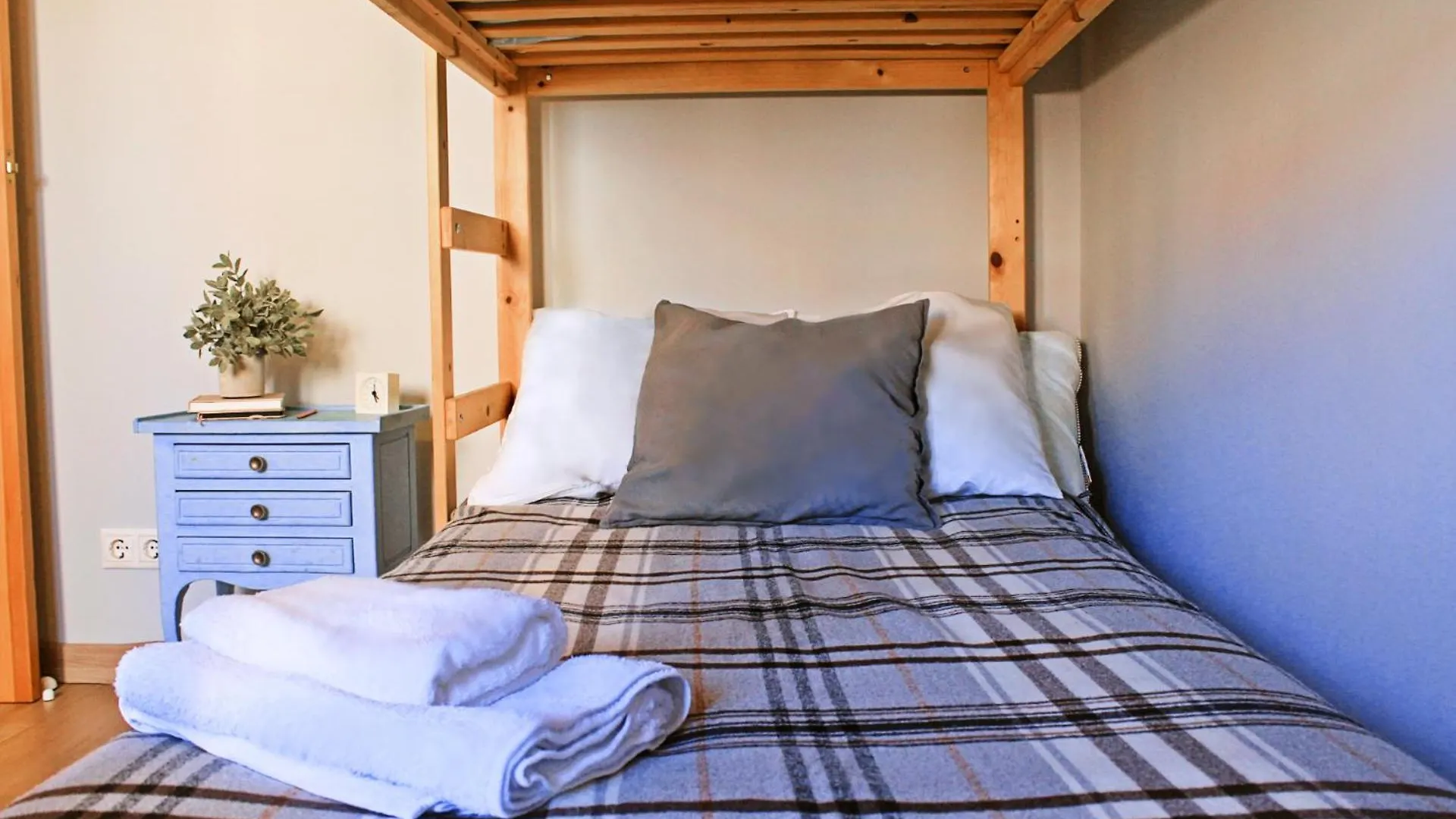 Atico Con Encanto En Màlaga Apartmán