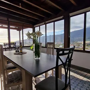 https://villa-casa-antonia.tenerifehoteles.net